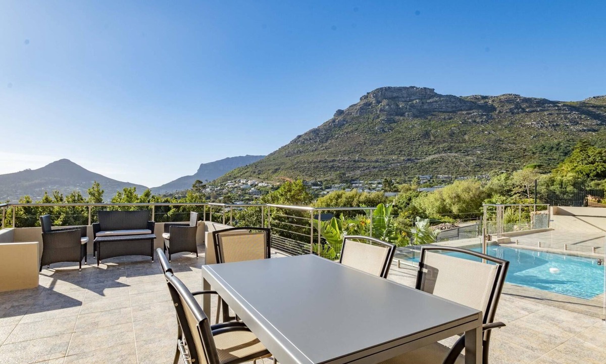 Scott Estate Villa | Elegant Villa Escape in Hout Bay – Views & Pool