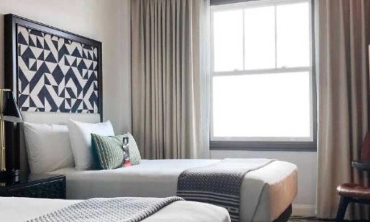 Theater District Hotel | Everything You Need For The Perfect Vacation! Pets Are Welcome!