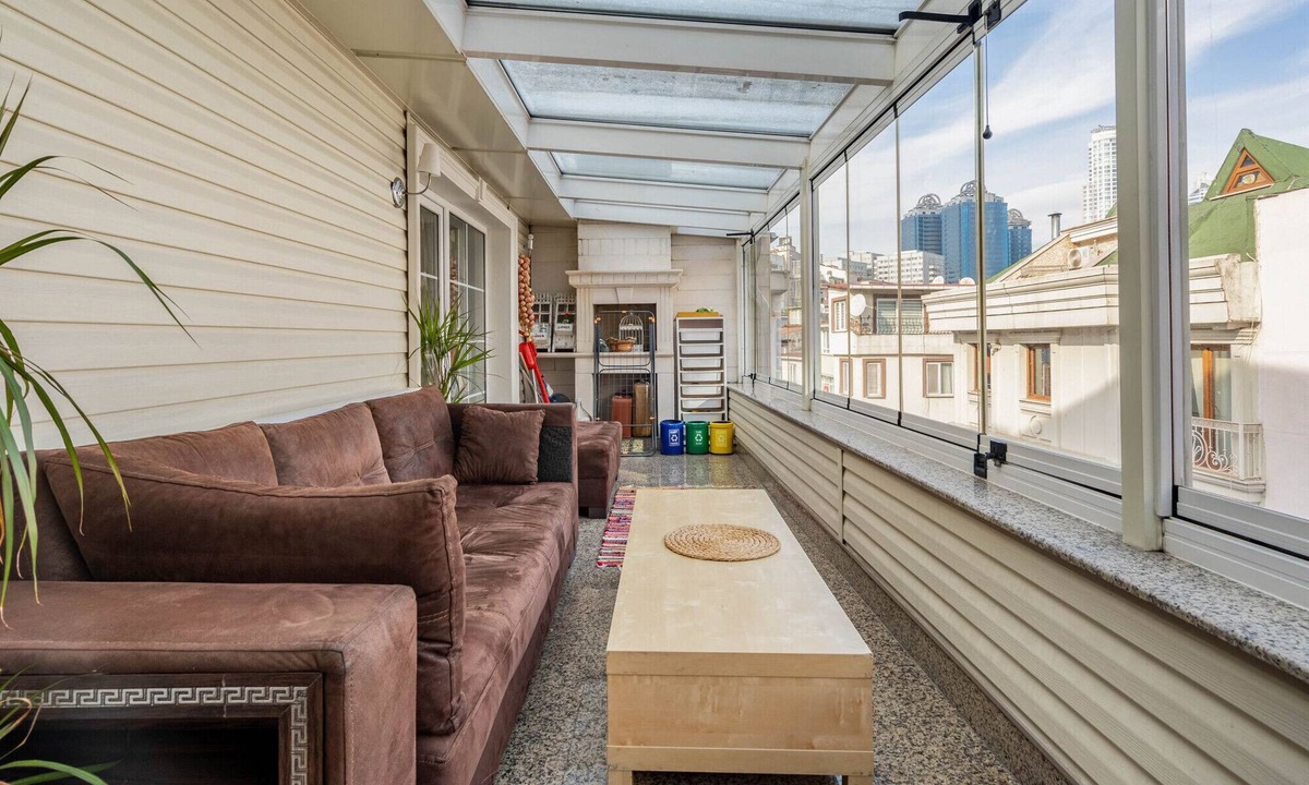 Osmanbey Apartment | Exclusive Flat with Terrace in Nisantasi
