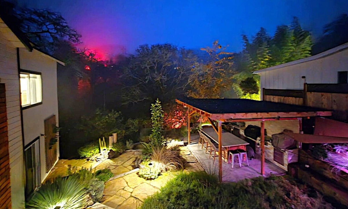 Forestville House | Exclusive R.river Retreat@Steelhead Beach Park, Hot tub, upscale outdoor kitchen