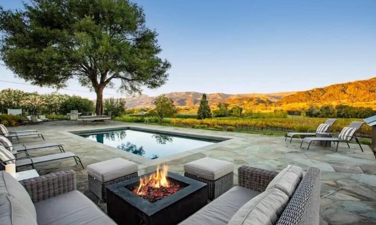 Healdsburg House | Exclusive Wine Country Estate - The Haven