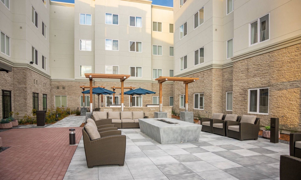 Alviso House | Fairfield Inn & Suites - King Bedroom