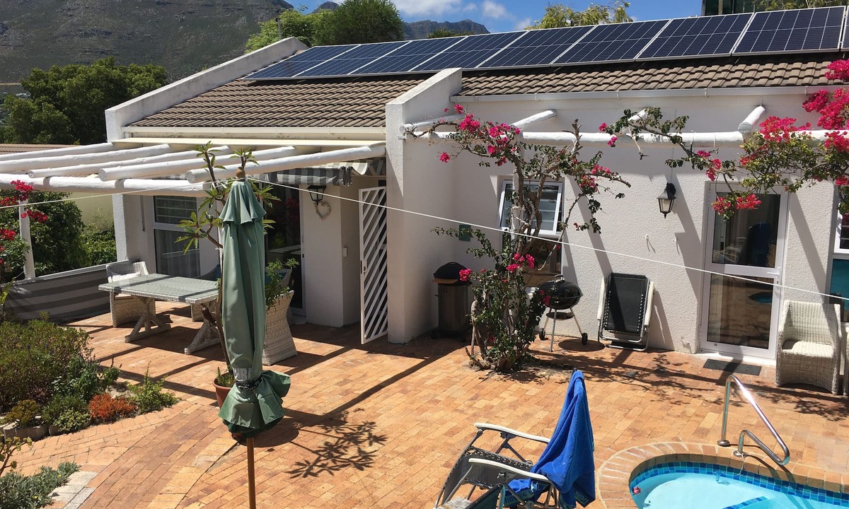 Hout Bay House | Family-friendly, sunny holiday home with pool, splendid views and solar power
