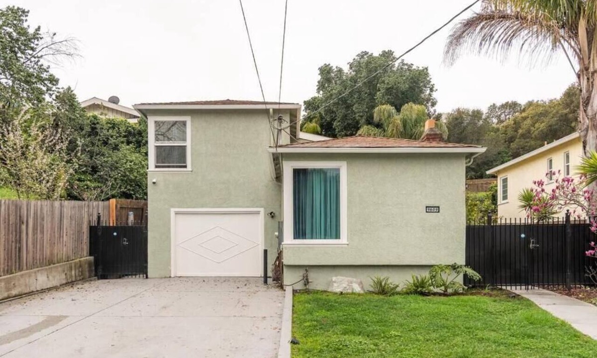 Sequoyah Apartment | Fantastic 1-bedroom studio in welcoming Oakland near Oakland Zoo