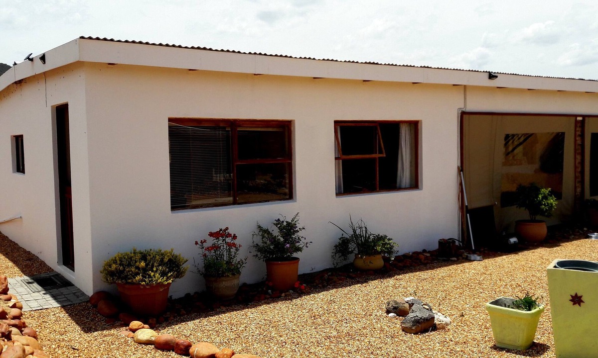Kannaland Apartment | Farmstyle Comfort , Secure and Safe