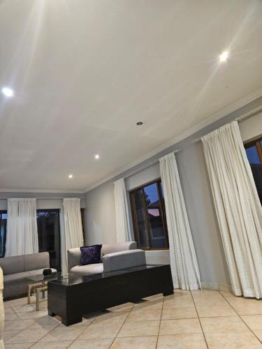 Centurion Villa | Feel at Home