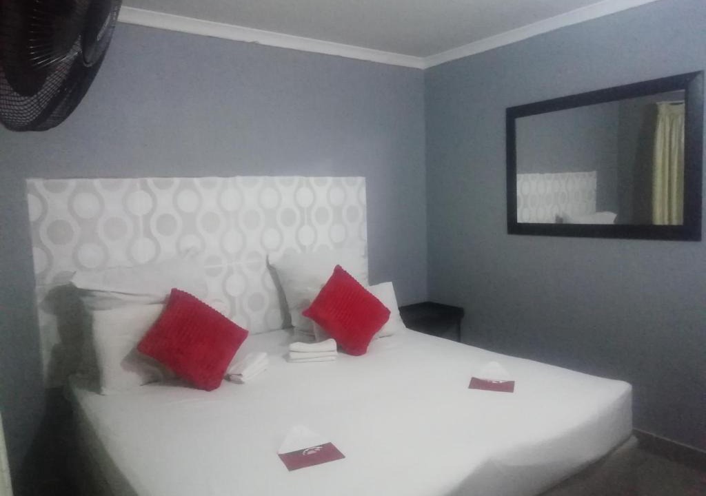 Katlehong House | FGM Guesthouse 2