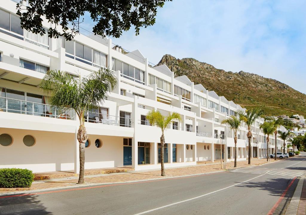 Gordons Bay Central Apartment | First Group Cape Gordonia