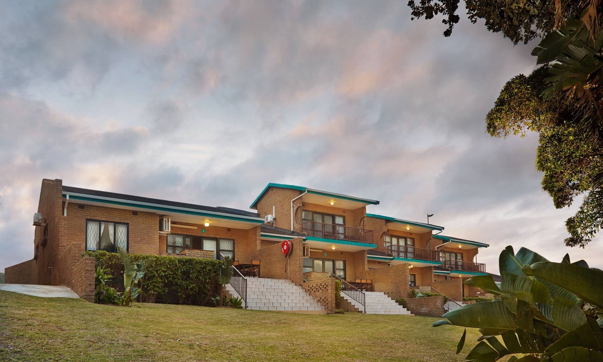 Shelly Beach Apartment | First Group Club Hacienda