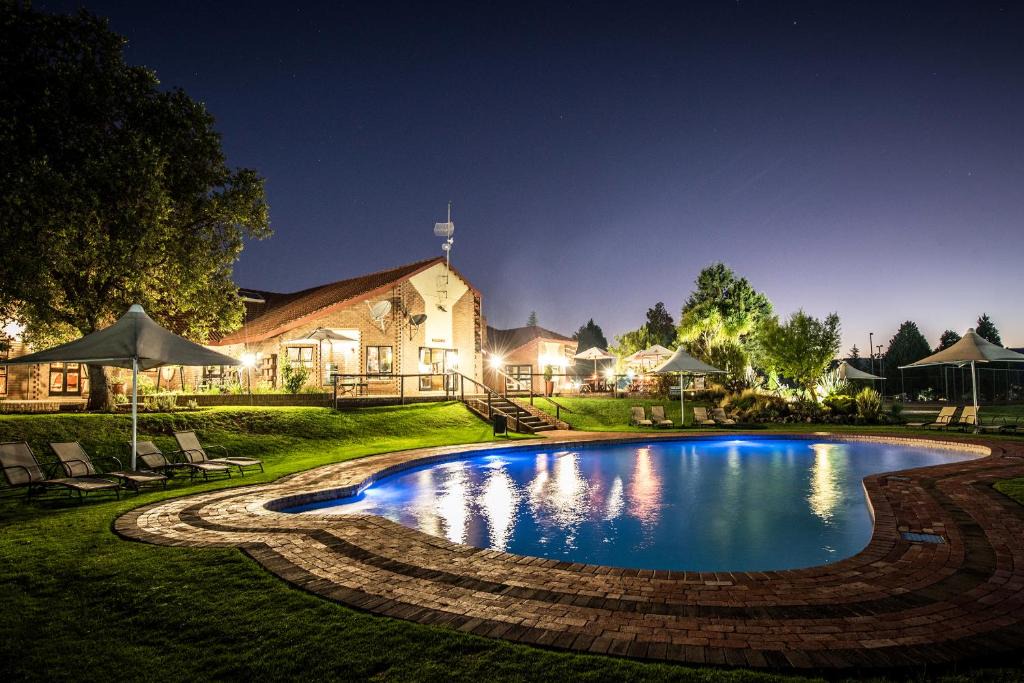 Phuthaditjhaba Hotel | First Group Qwantani
