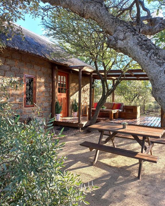 Tshwane Ski Chalet | Five Pebbles on Piece of Africa