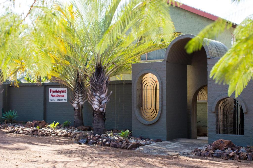 Bela-Bela House | Flamboyant Guesthouse