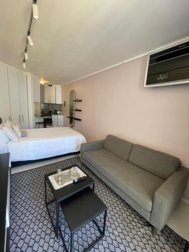 Sea Point Apartment | Flamingo in Sea Point