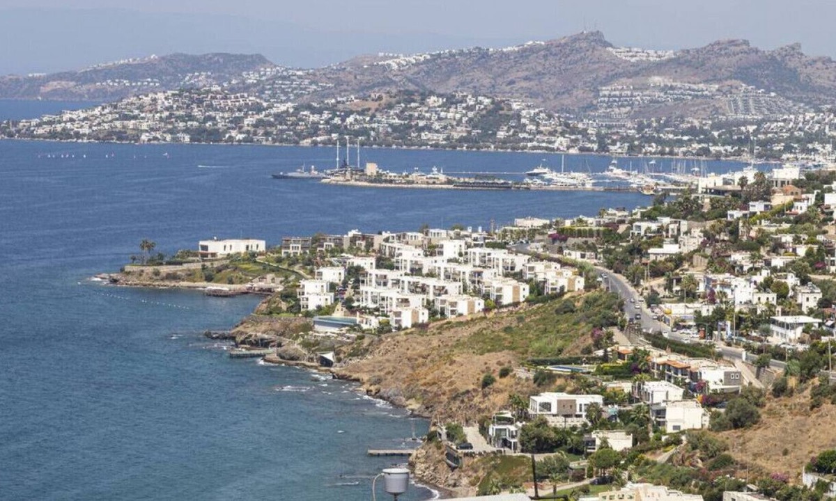 Geris Apartment | Flat w Garden and Terrace, 5 min to beach