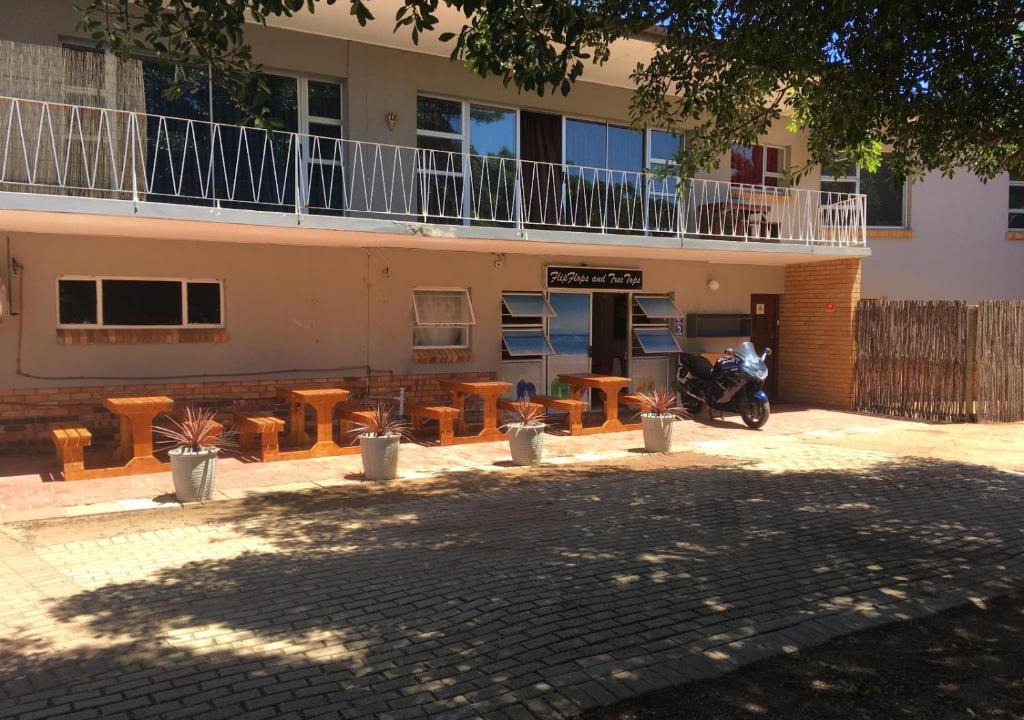 Jeffreys Bay House | FlipFlops and TreeTops