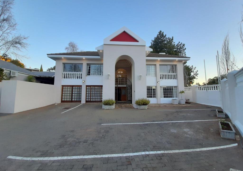 Waverley House | Florentia Guest House