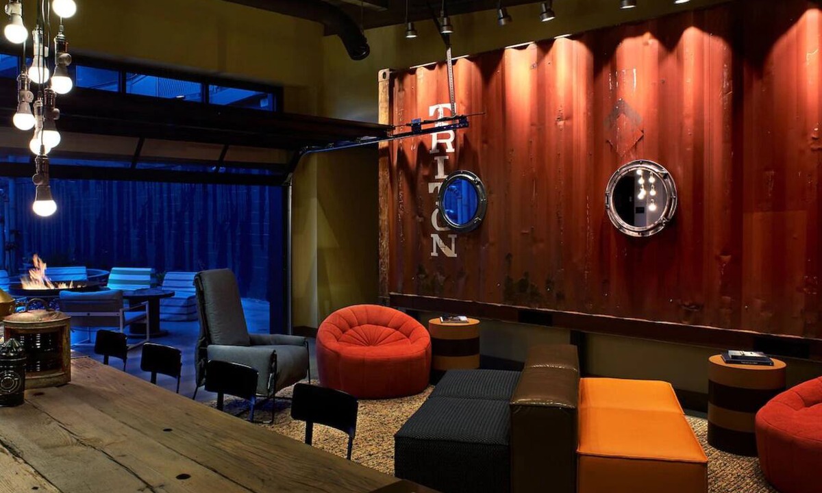 Fisherman's Wharf Hotel | Four Cozy Harbor Room Minutes from Pier 39 Fun | Ideal for Family Getaway