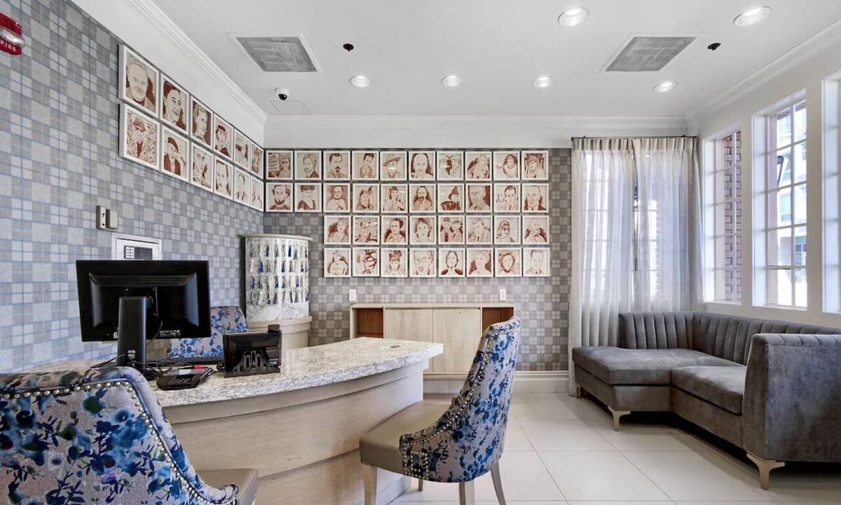 Downtown San Francisco Hotel | Free Breakfast Room, Heated Rooftop Pool Access Near AT&T Park