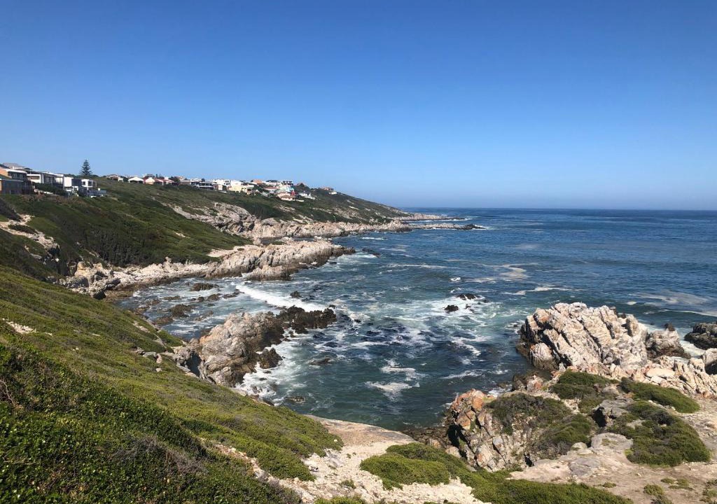 De Kelders Apartment | Fynbos Apartment at Whalecove