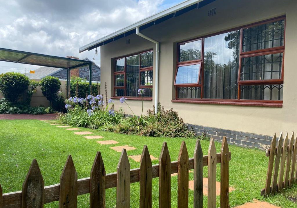 Farrarmere House | Garden and Park Leisure on Tugela
