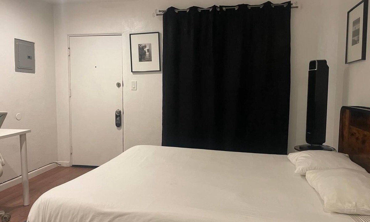 Staumbaugh Heller Hotel | Garden Motel Redwood City CA