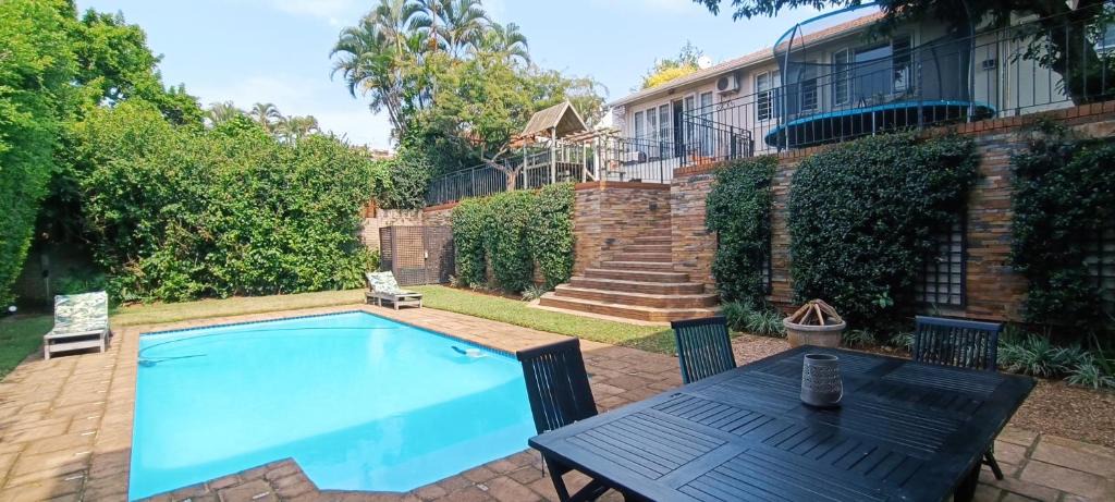 Durban North House | Gem of Durban North, Relax║Pool║AC║Wi-Fi║Dining