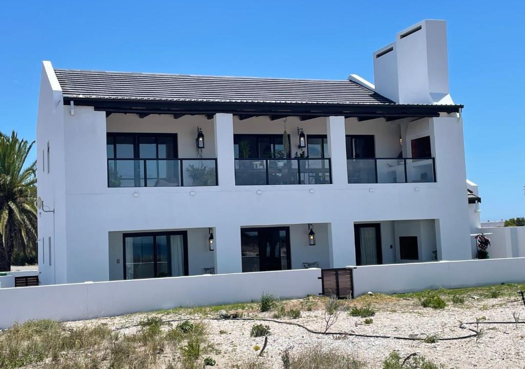 Shelley Point Villa | Gneiss Luxury Beachfront House