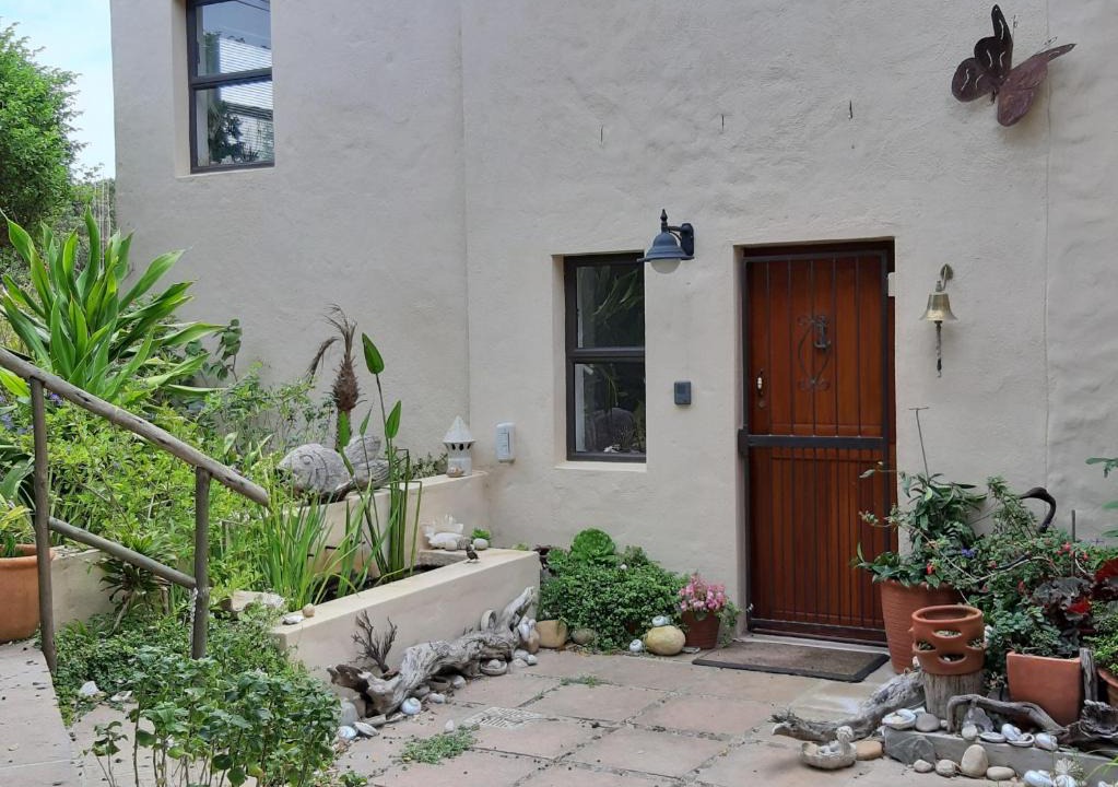 Pringle Bay Apartment | Gogo's garden apartment