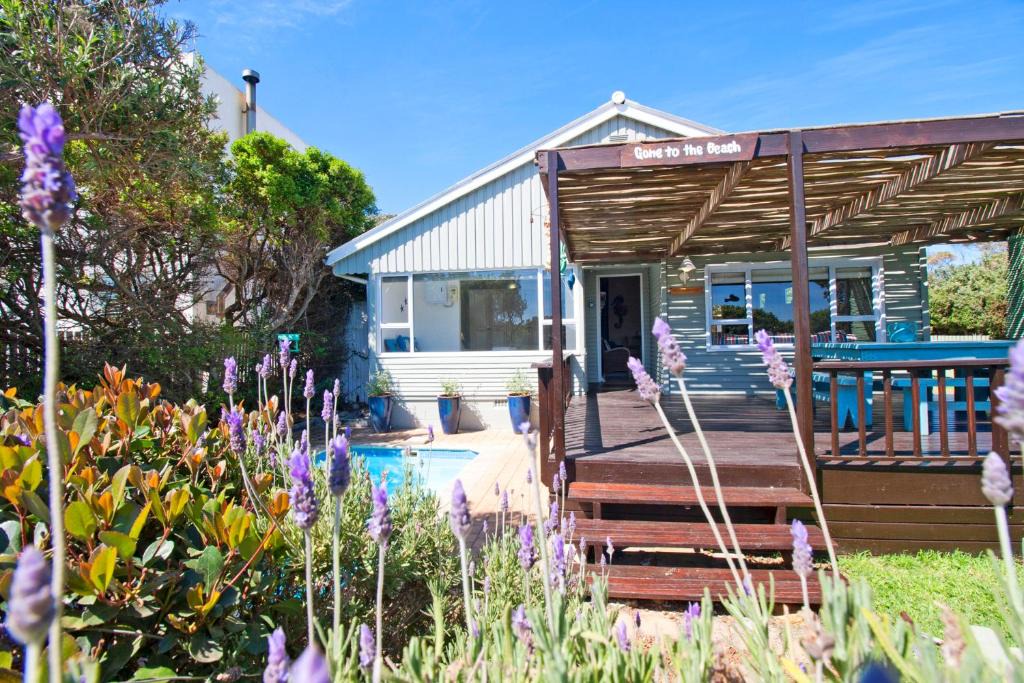 Scarborough Apartment | Gone to the Beach