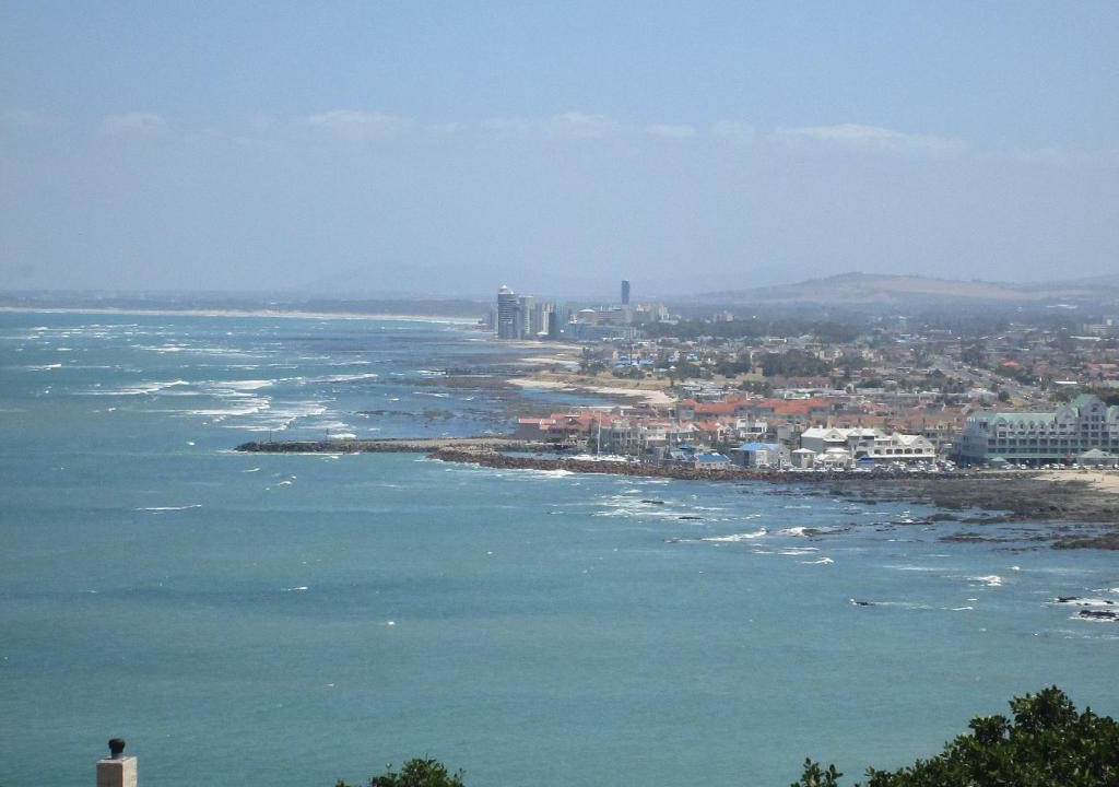 Mountainside Apartment | Gordons Bay Mountainside Apartment