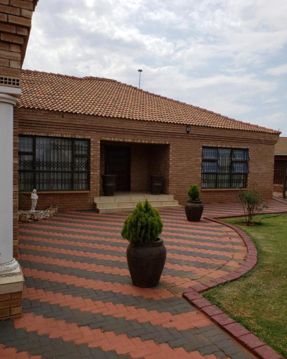 Moses Kotane House | Granchis Guesthouse