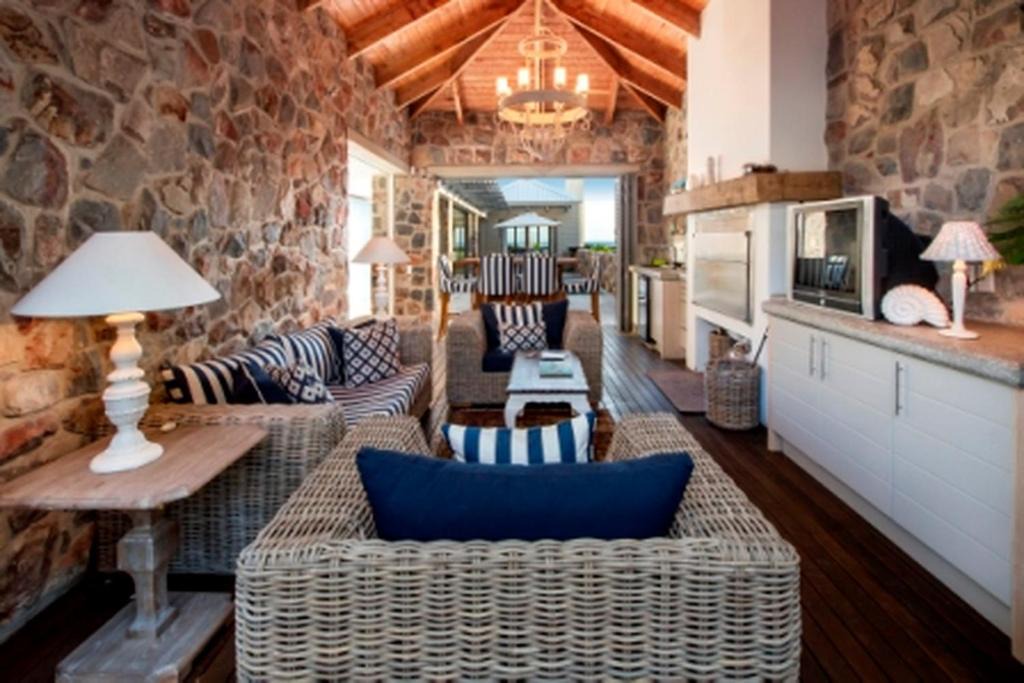 Voelklip House | Grandeur