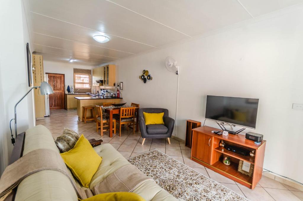 Gonubie Apartment | Grayson's no 2