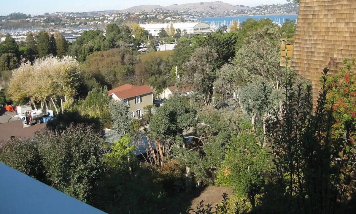 Marin City House | Great Home in Sausalito - Water Views! 3BR 2.5BA