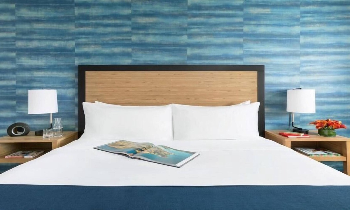 Fisherman's Wharf House | Great Hotel In A Fantastic Location! Game Room, Onsite Bar, Pet-friendly!