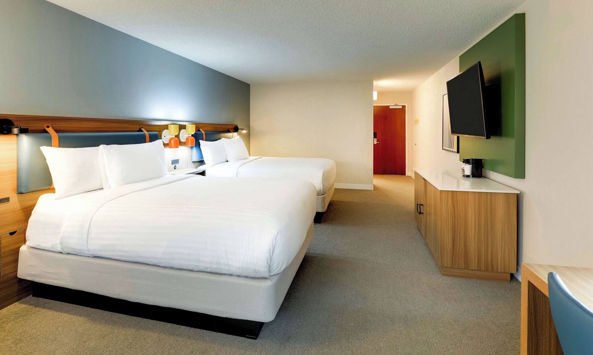 Oyster Point Hotel | Great Value, Quality Stay! Pet-friendly Property, Near Costaños Canyon Park