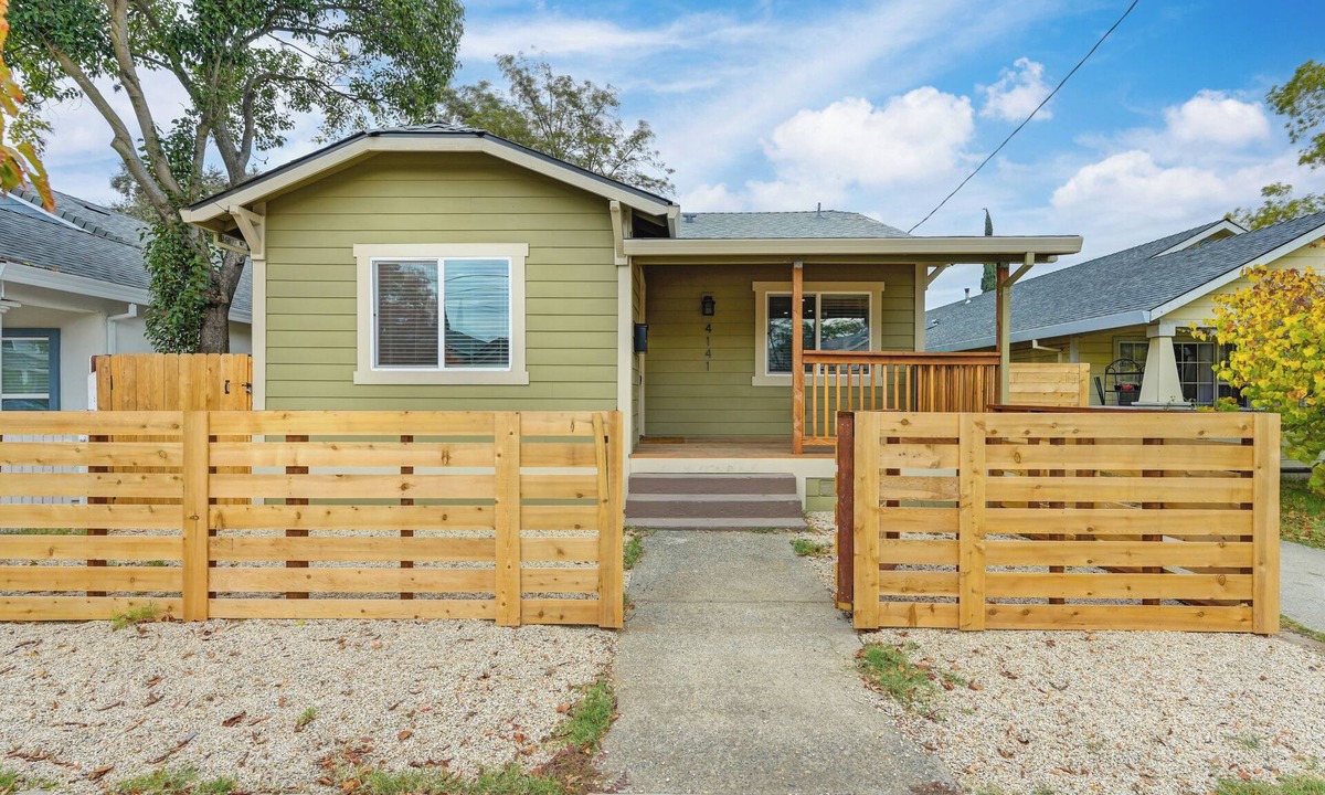 North Oak Park House | Green House Lux in Sacramento