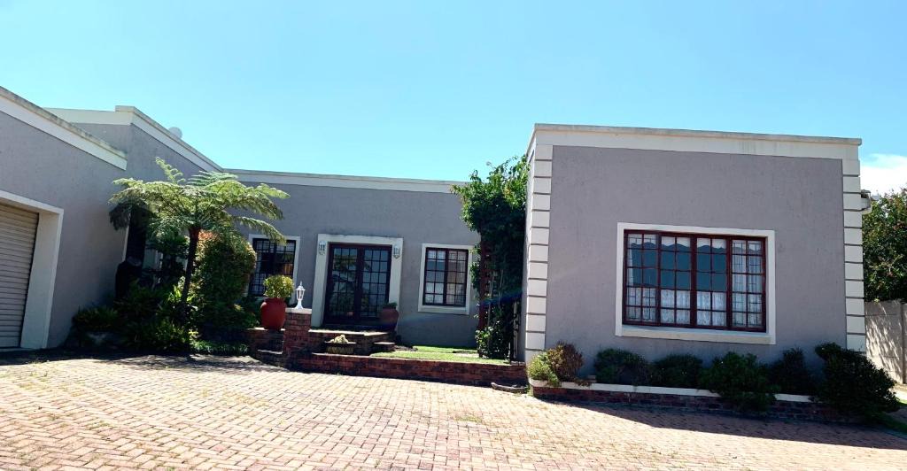 George House | Green Pastures Guesthouse