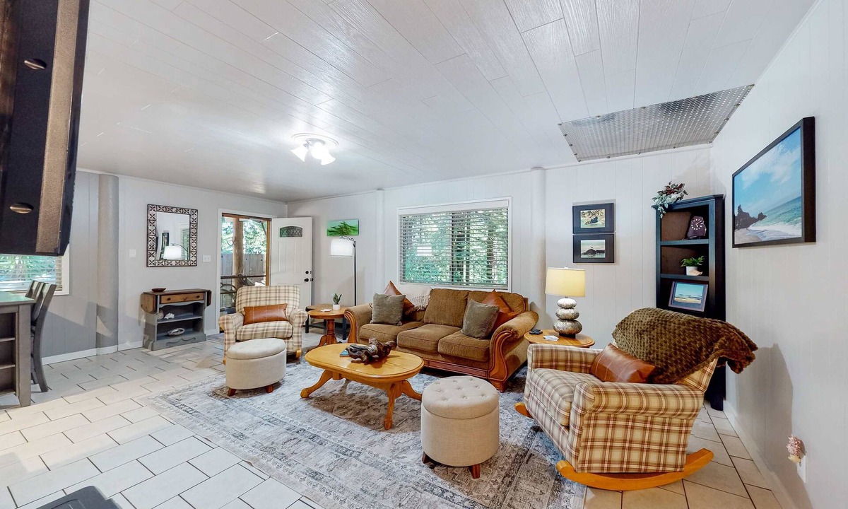 Gualala House | Gualala 2BR dog-friendly coastal cabin with firepit near trails