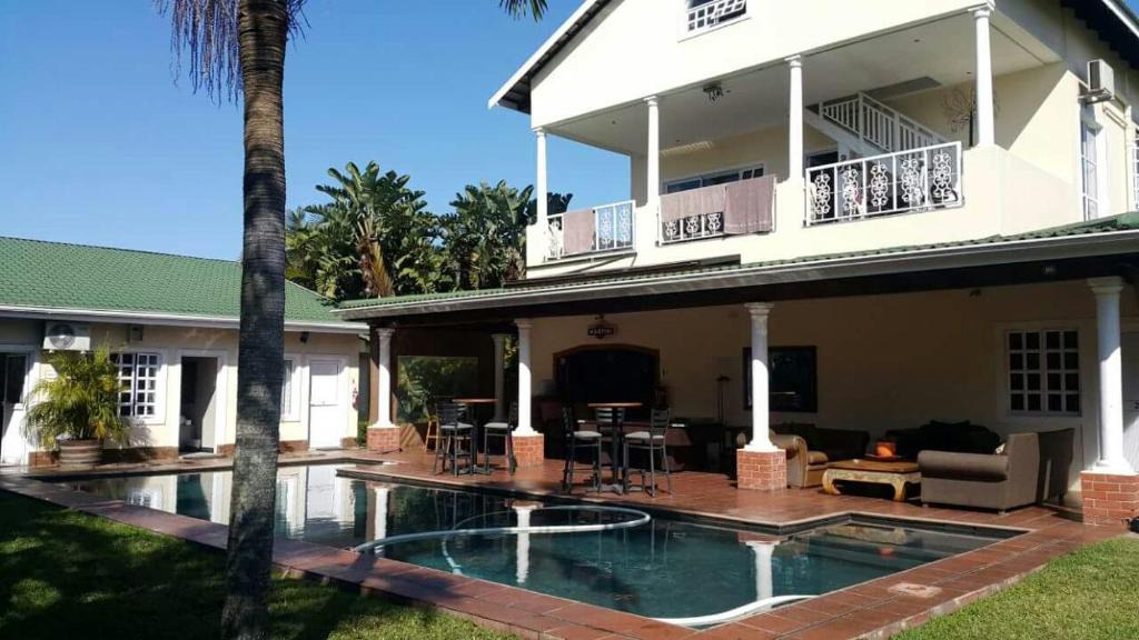 Mount Edgecombe Cabin | Gumtree Lodge