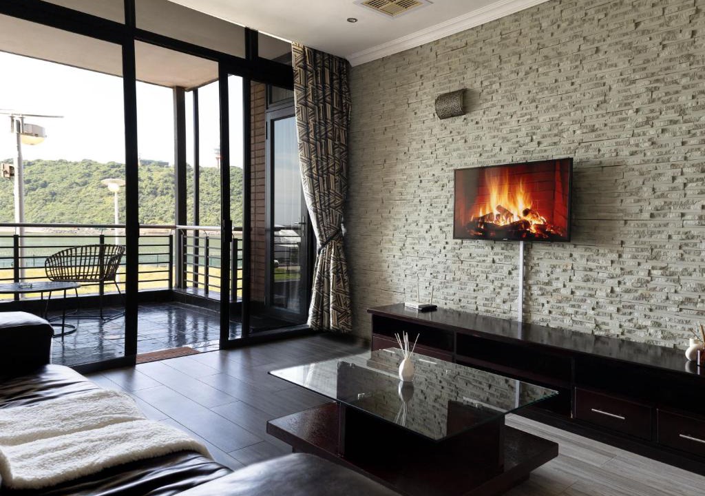 Durban Point Apartment | Habour Views, UShaka Marine, Point Waterfront Apartments