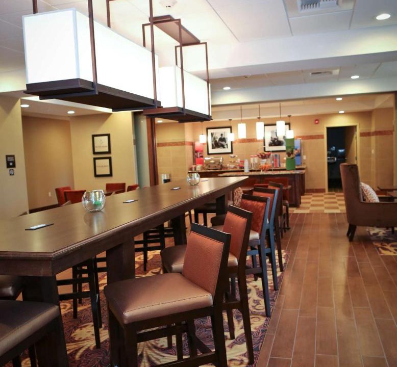 Union City Hotel | Hampton Inn Union City