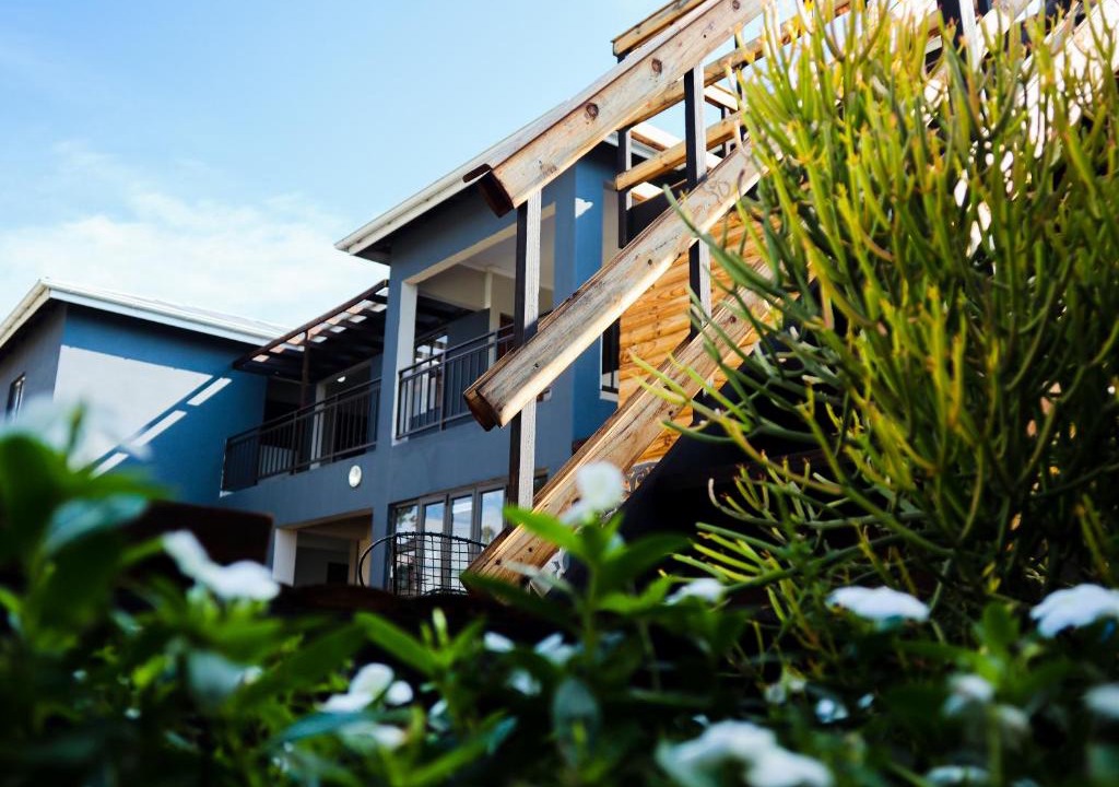 Bizana Hotel | Happy Hen Guest Lodge