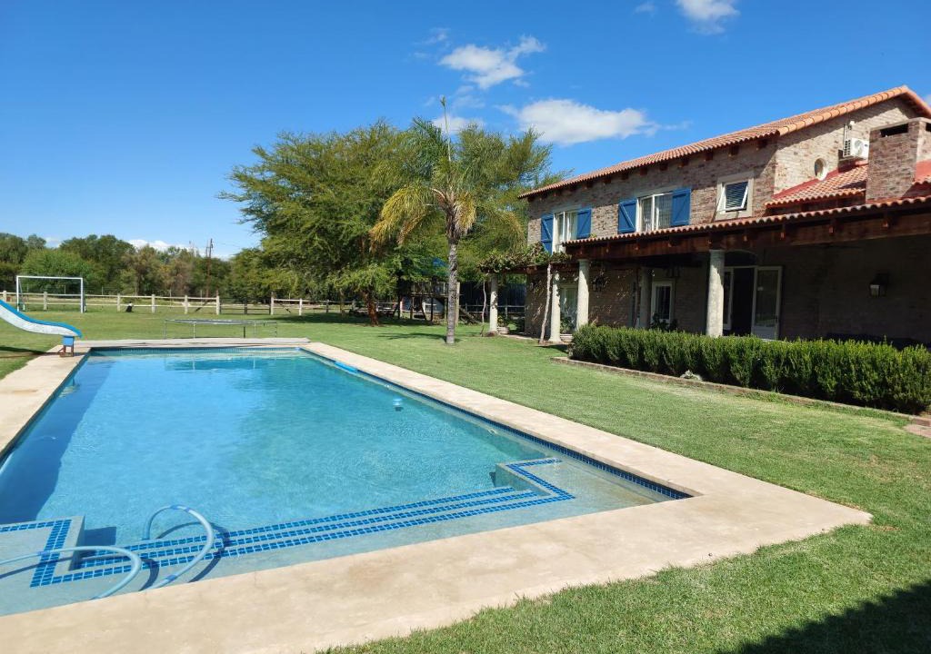 Oudtshoorn House | Hartland Country House Oudtshoorn