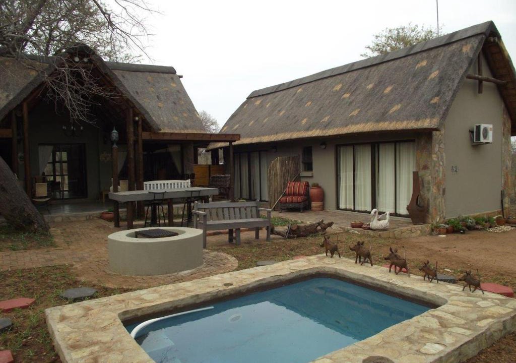 Hoedspruit Cabin | Hatbrooke Lodge