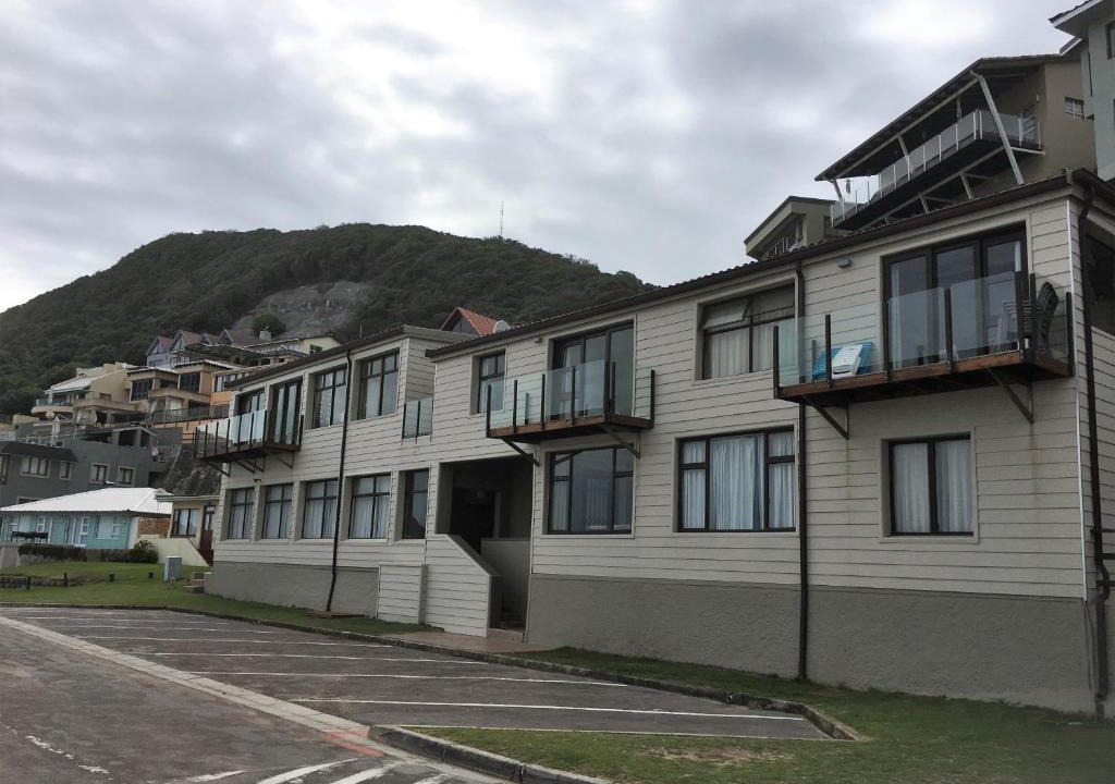 Herolds Bay Apartment | Herolds Bay Accommodation - Coo-ee 3