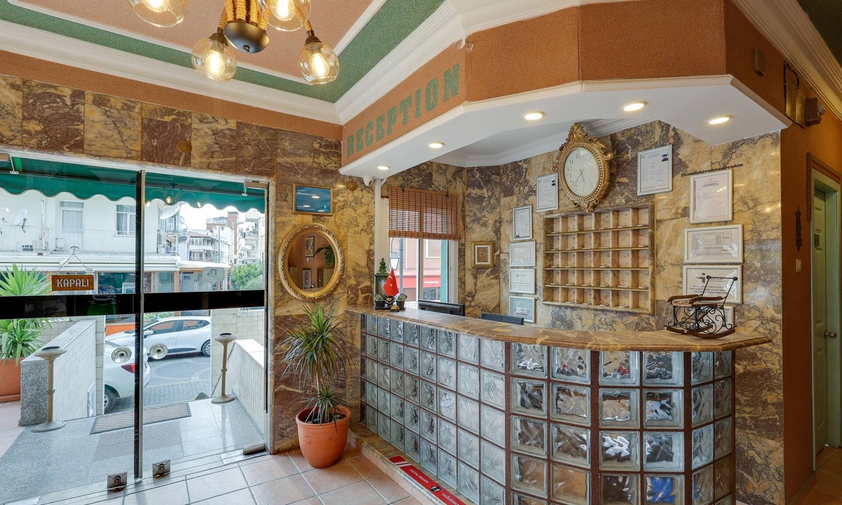 Kusadasi City Centre Hotel | Hikmethan Otel