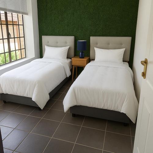 Zwartkop House | Hippo Zwartkop Suites