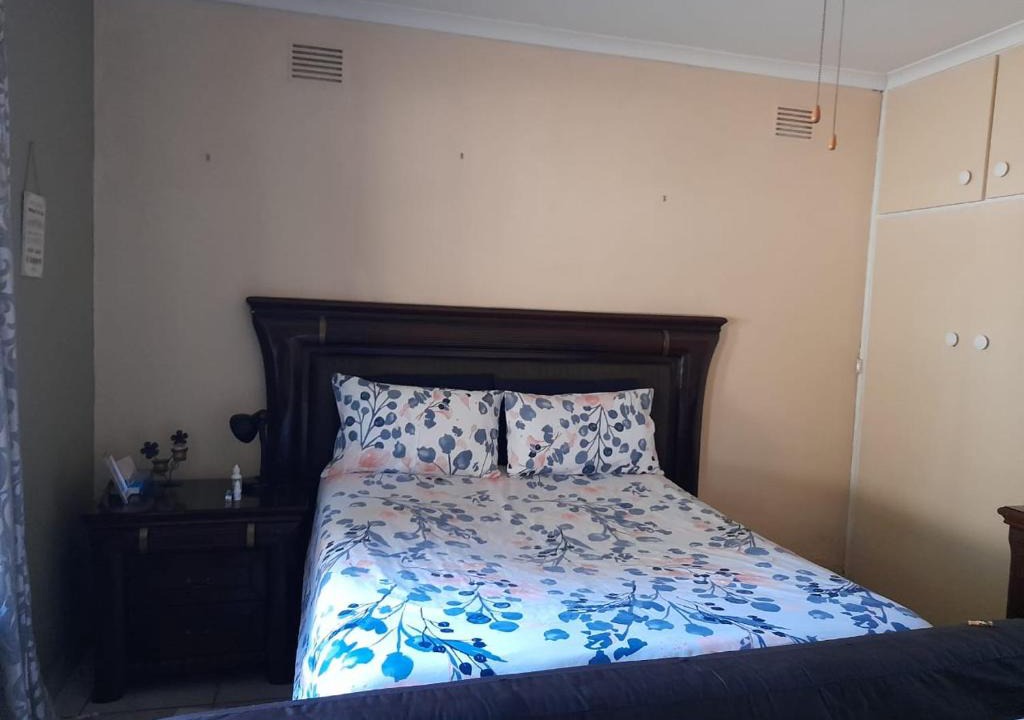 Pennington Apartment | Hlelo's Guest house