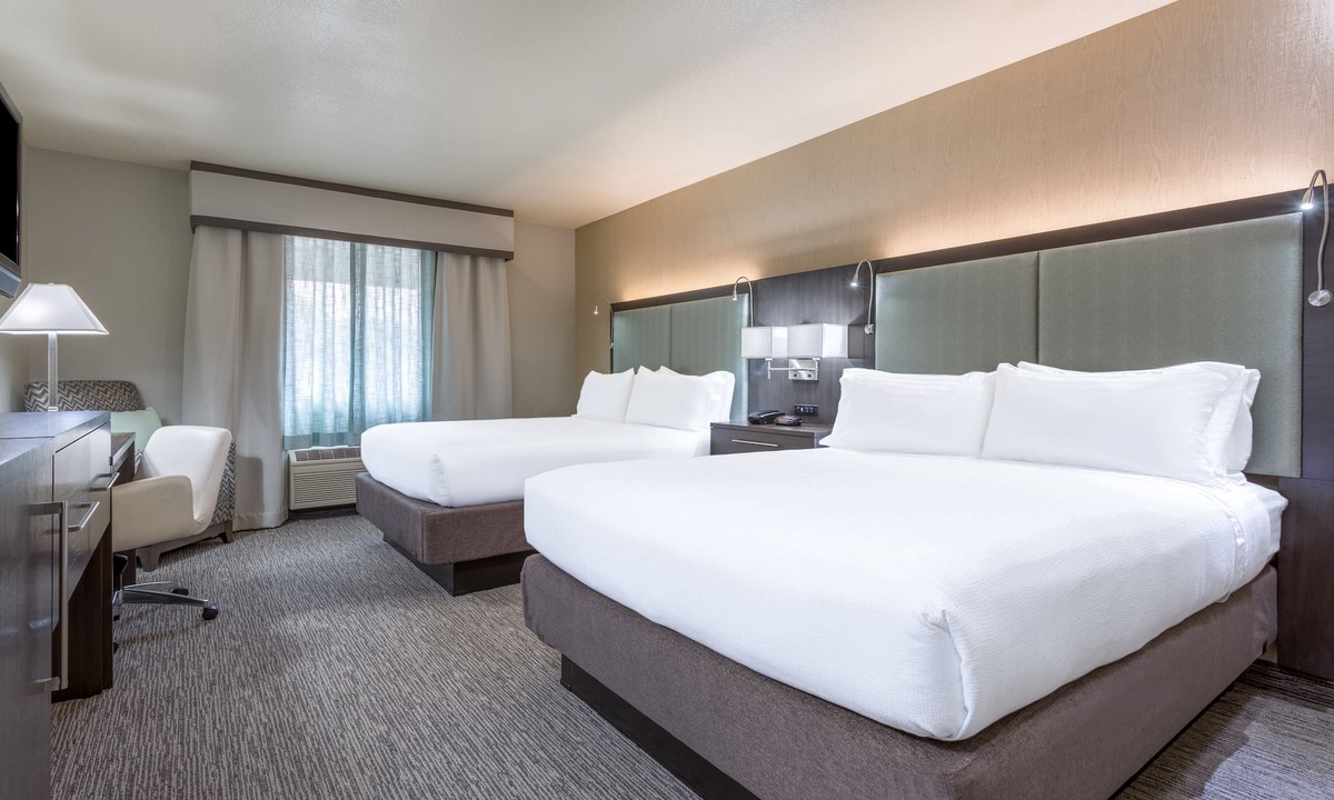 Auburn Hotel | Holiday Inn Auburn by IHG